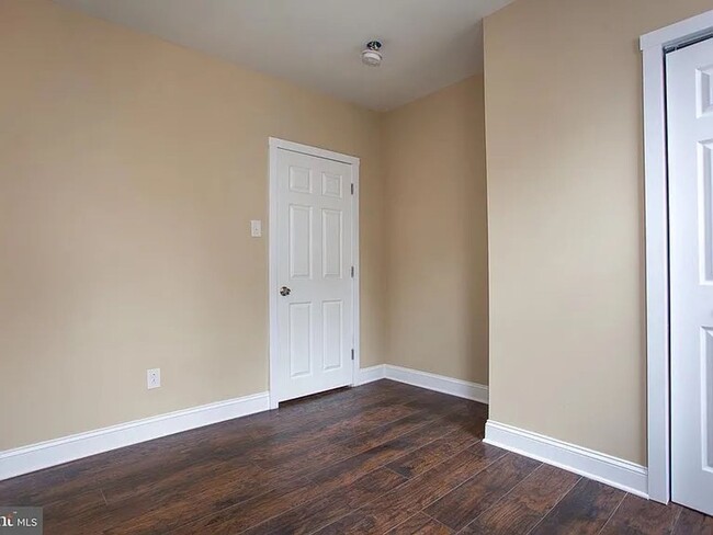Building Photo - Updated 3 Bedroom Rental in Brewerytown wi...