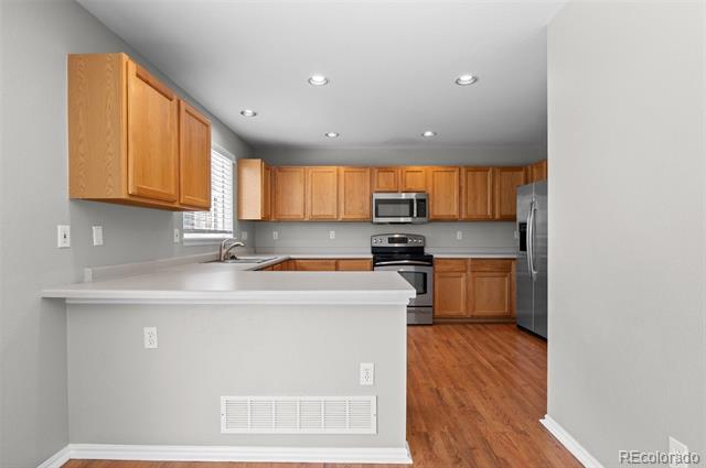 Building Photo - 8582 Bluegrass Cir