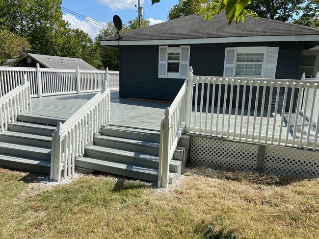 Building Photo - Single Family Home in Branson