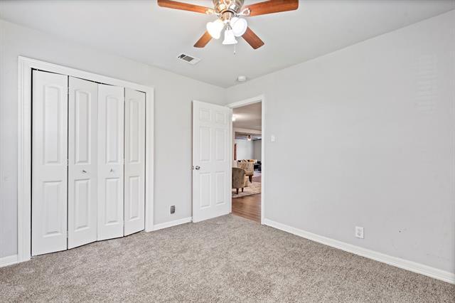 Building Photo - 2942 Esterbrook Dr