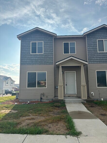 Primary Photo - 2710 24th Ave W