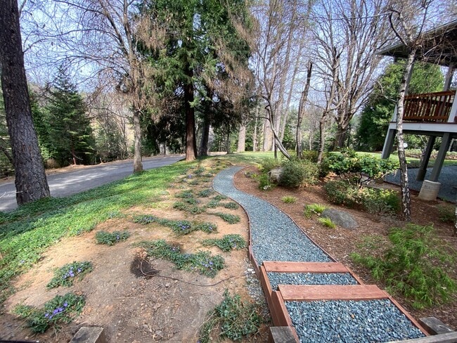 Building Photo - 12609 Oak Cir