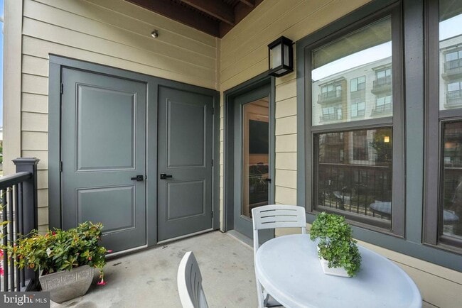 Building Photo - 12865 Mosaic Pk Wy
