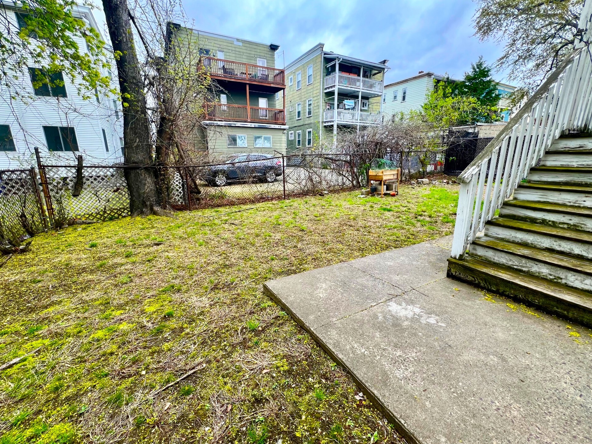 Building Photo - 69 Raymond Ave