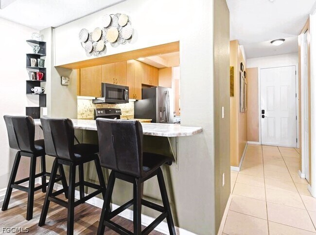 Building Photo - 1137 Van Loon Commons Cir