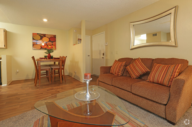 Interior Photo - Palomino Crossing