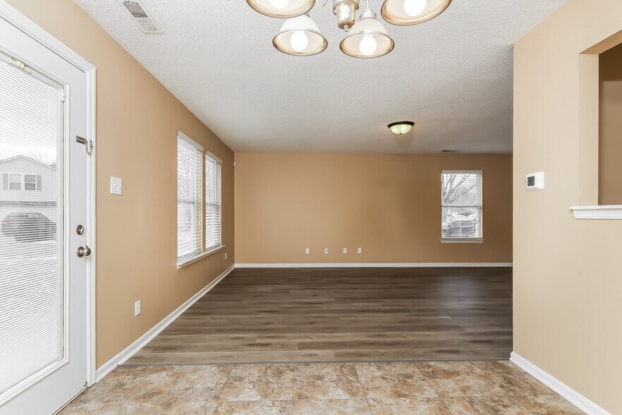 Building Photo - 2511 Redland Ln