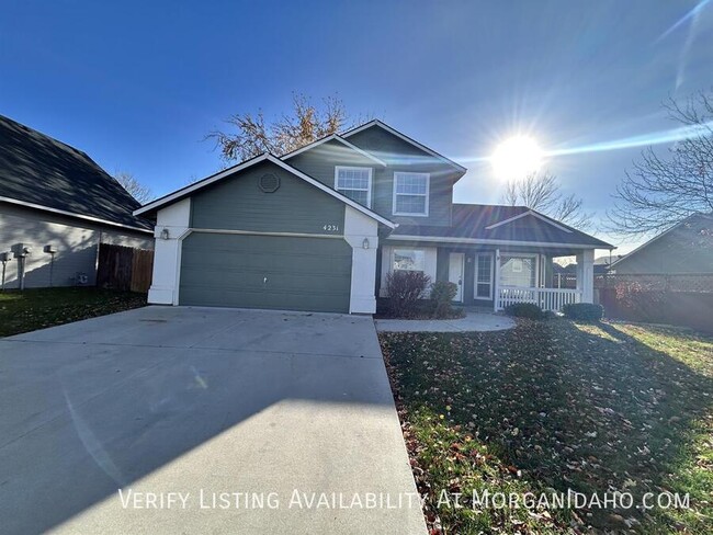 Primary Photo - Fully Fenced Backyard, Two Living Rooms, A...