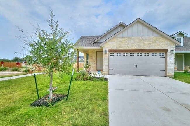 Primary Photo - 919 Toledo Bend Dr