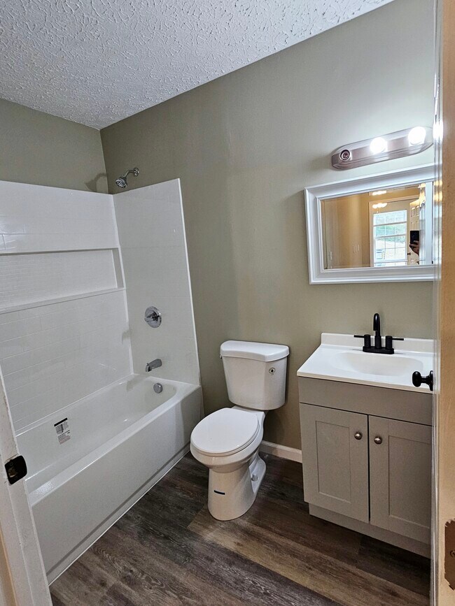 Building Photo - 110 Wakeman Ln