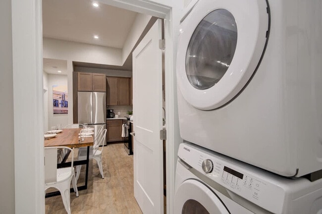 Building Photo - 110 W Beall St