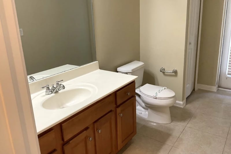 Building Photo - 4398 Wilmont Ave