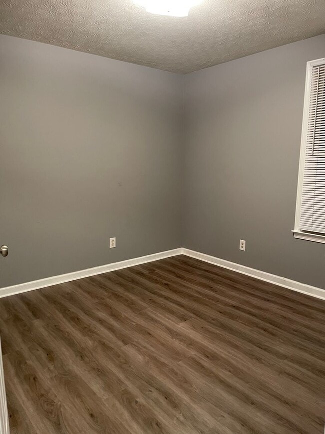 Building Photo - 107 Oliver St