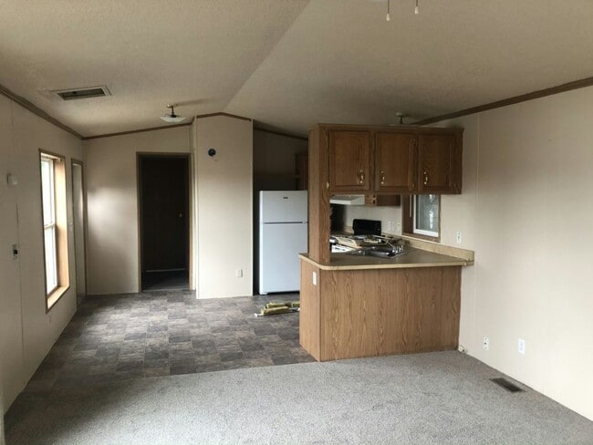 Building Photo - 1801 W 92nd Ave