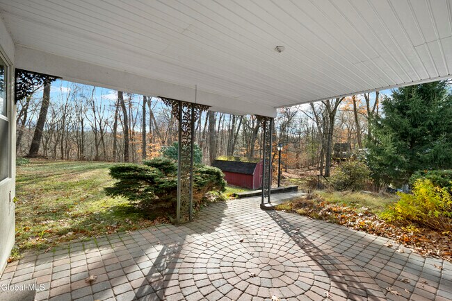 Building Photo - 167 Wood Dale Dr