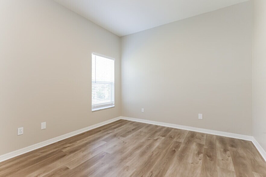 Building Photo - 506 York Dale Dr