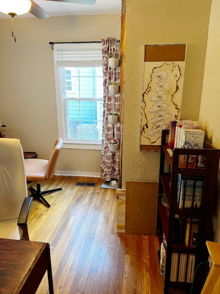 Building Photo - 1529 Yancey St