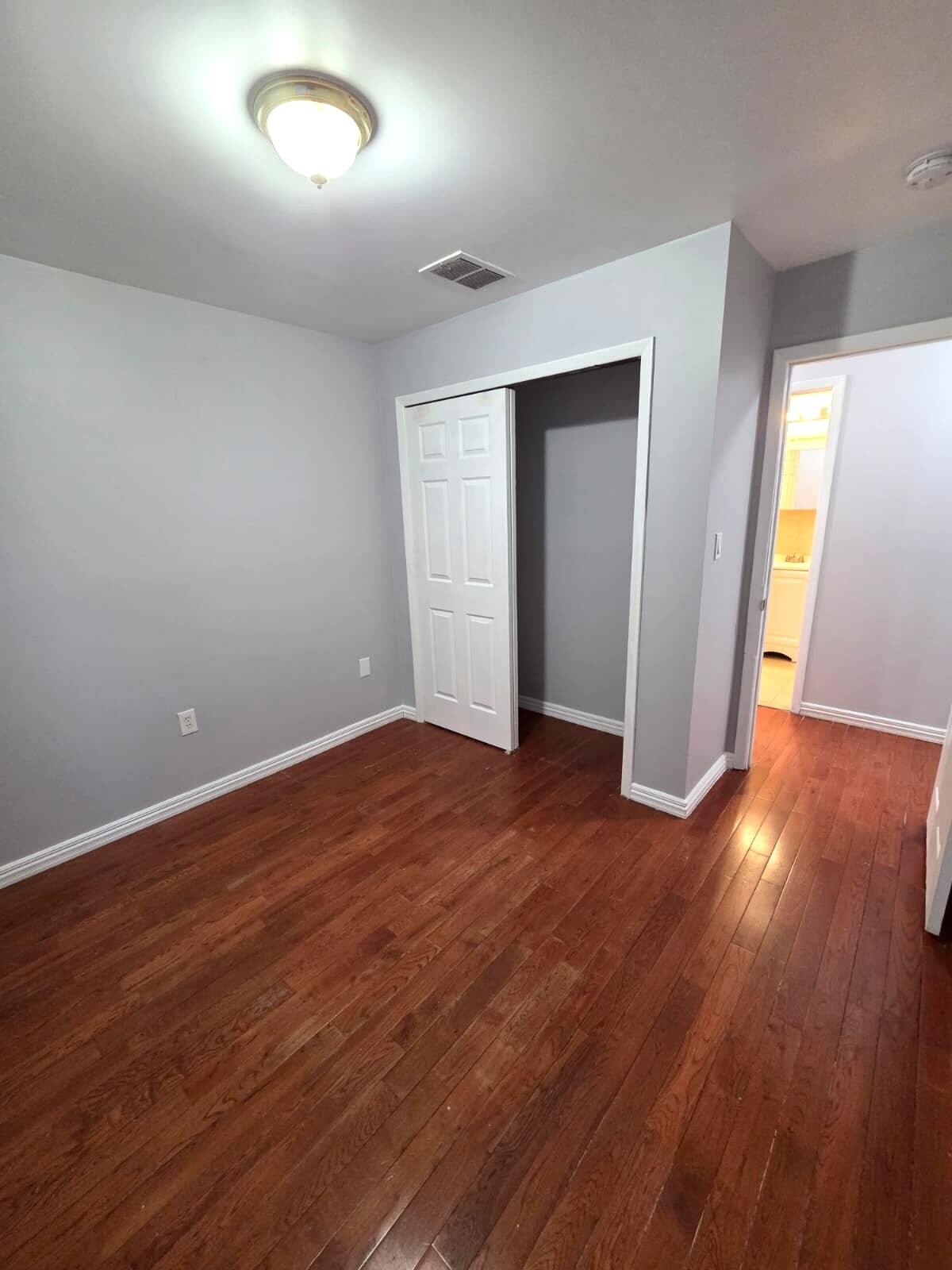 Building Photo - 48 Ellis Ave