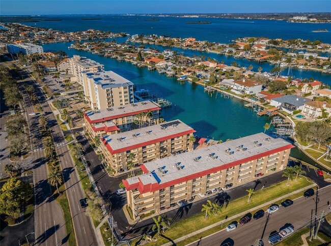 Building Photo - 105 Island Way