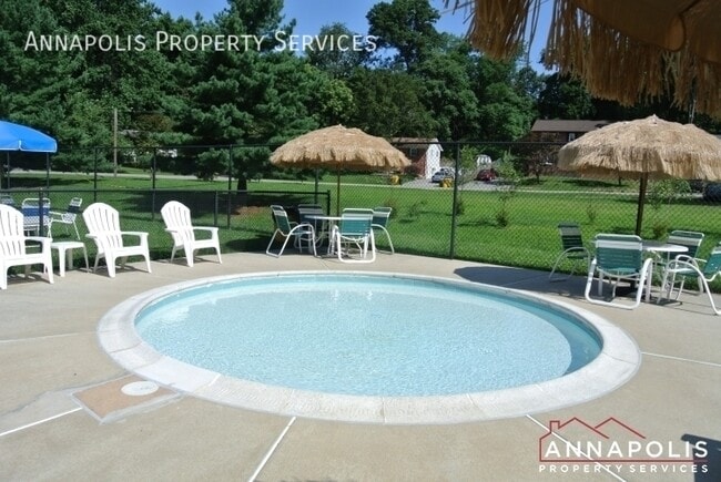 Building Photo - 403 Edgemere Dr