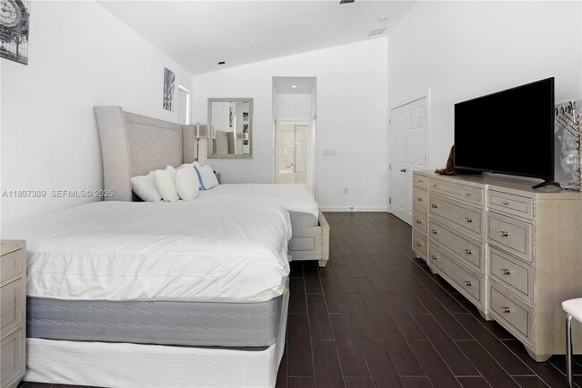 Building Photo - 1230 S 13th Ave