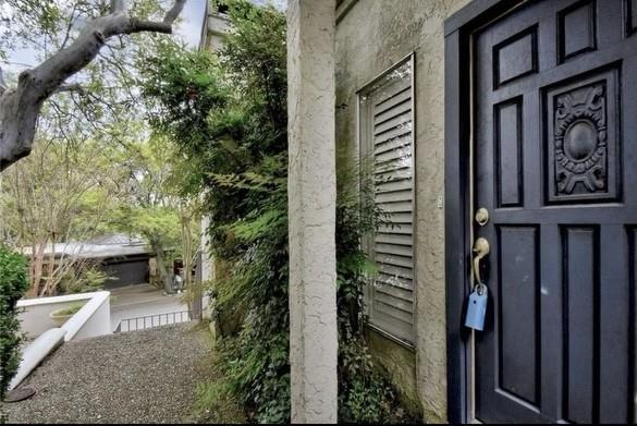 Building Photo - 3603 Las Colinas Dr
