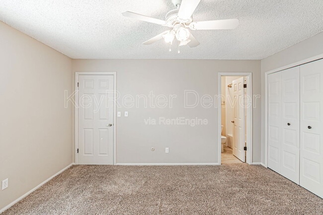 Building Photo - 14129 E Warren Pl