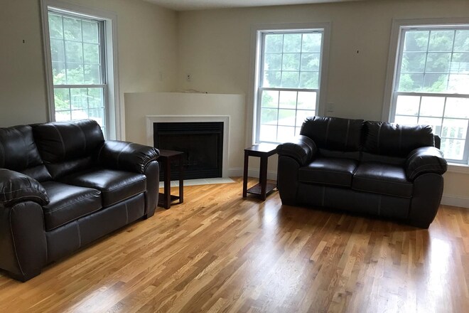 Building Photo - 28 Armstrong Rd