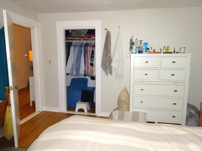 Building Photo - 447 W Broadway