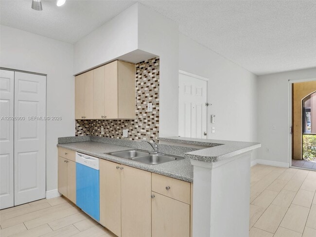 Building Photo - 1235 Reserve Way