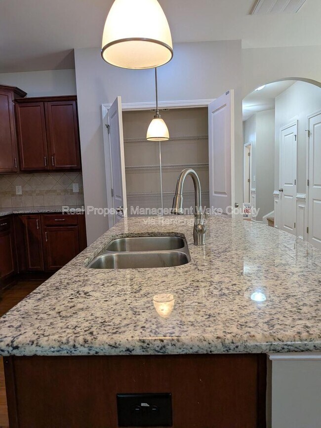 Building Photo - 772 Treviso Ln