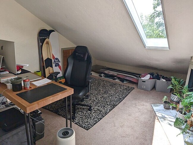 Building Photo - 9WIL919