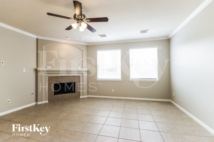 Building Photo - 1002 Alp Springs Ln