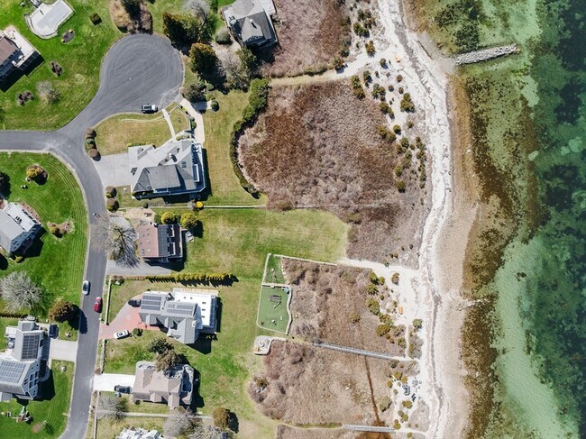Building Photo - 2 Windward Way