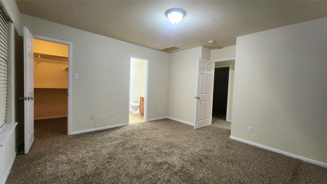 Building Photo - 11924 Jelicoe Dr