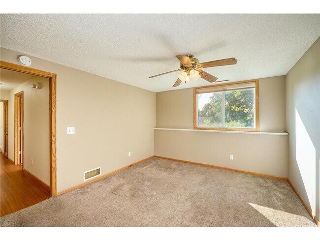 Building Photo - 8106 Dakota Ln