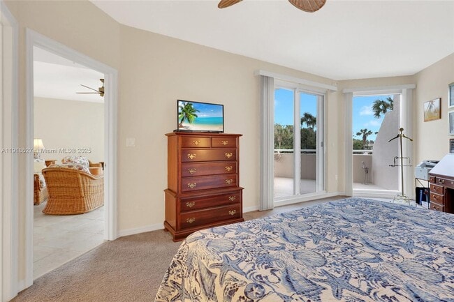 Building Photo - 5051 N Hwy A1A