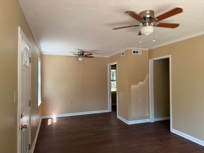 Building Photo - 118 Taylor St