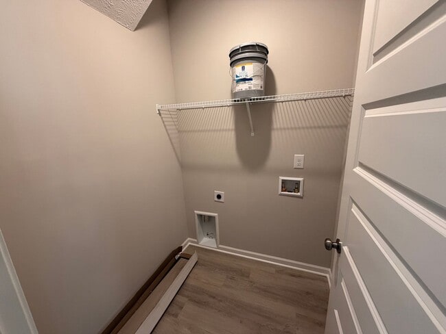 Building Photo - Brand New 4 Bed 3 Bath Townhome In Shelbyville