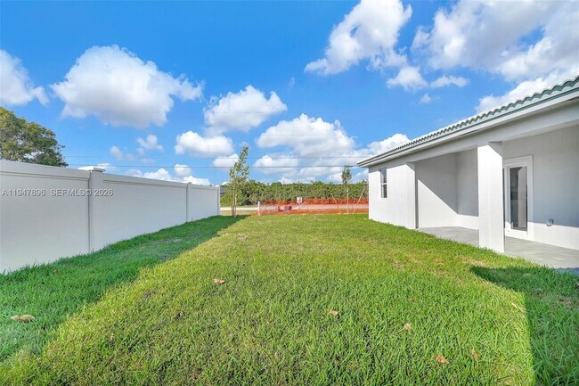 Building Photo - 27210 SW 159th Path