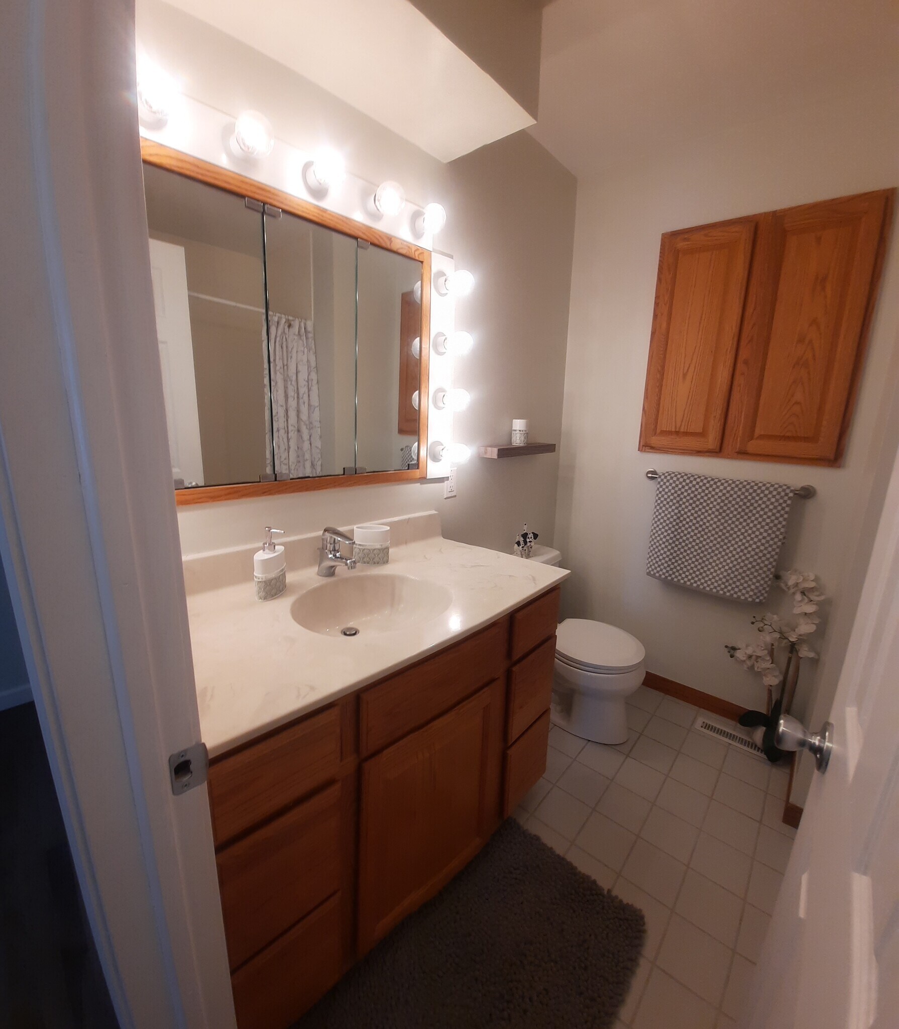 Building Photo - 144 Brentwood Dr