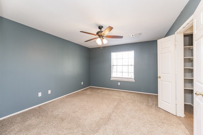 Building Photo - 14335 Pelican Marsh Dr