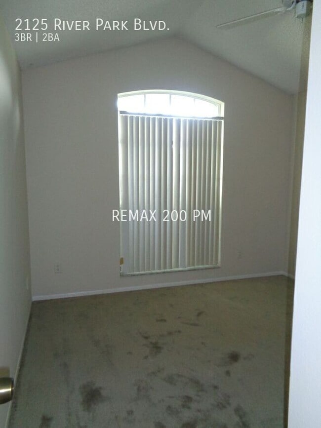 Building Photo - 2125 River Park Blvd