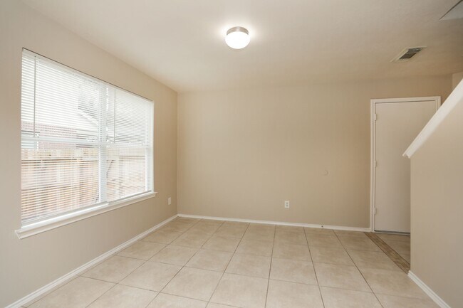 Building Photo - 12846 Colony Heath Ln