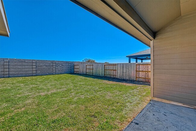 Building Photo - 21343 Bering Reach Dr