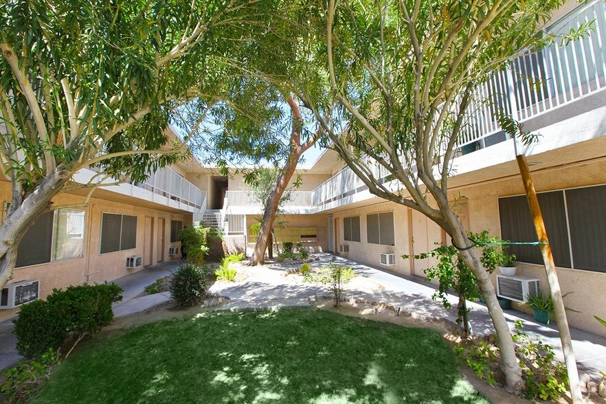 Sugartree Apartments 655 Sierra Vista Dr Las Vegas NV 89169