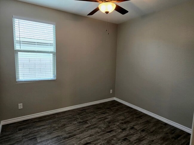 Building Photo - $500 MOVE-IN DISCOUNT - 3-BEDROOM WITH COMMUNITY POOL