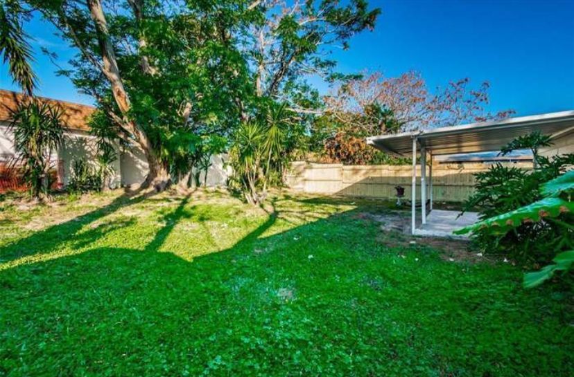 Building Photo - 4047 Las Vegas Dr