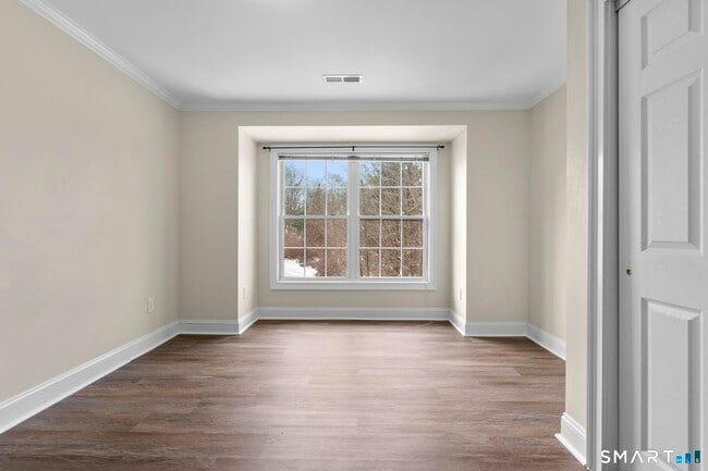 Building Photo - 32 Crows Nest Ln