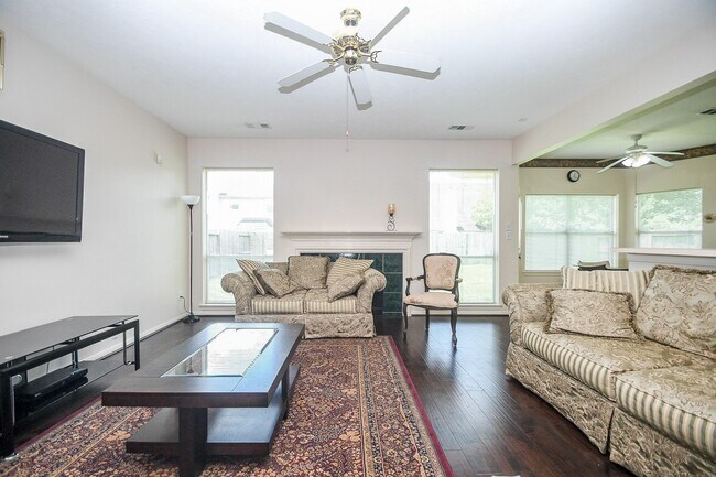 Building Photo - 15715 Brookwood Lake Pl